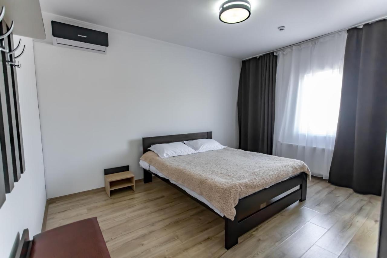 Autolux Hotel Кахул Екстериор снимка